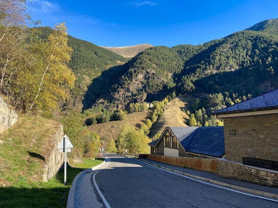 Iconic - A Pie De Pistas En 1 Minuto - Terraza Con Vistas Al Valle Arinsal - Parking Gratis L By Bonesvacances Bagian luar foto