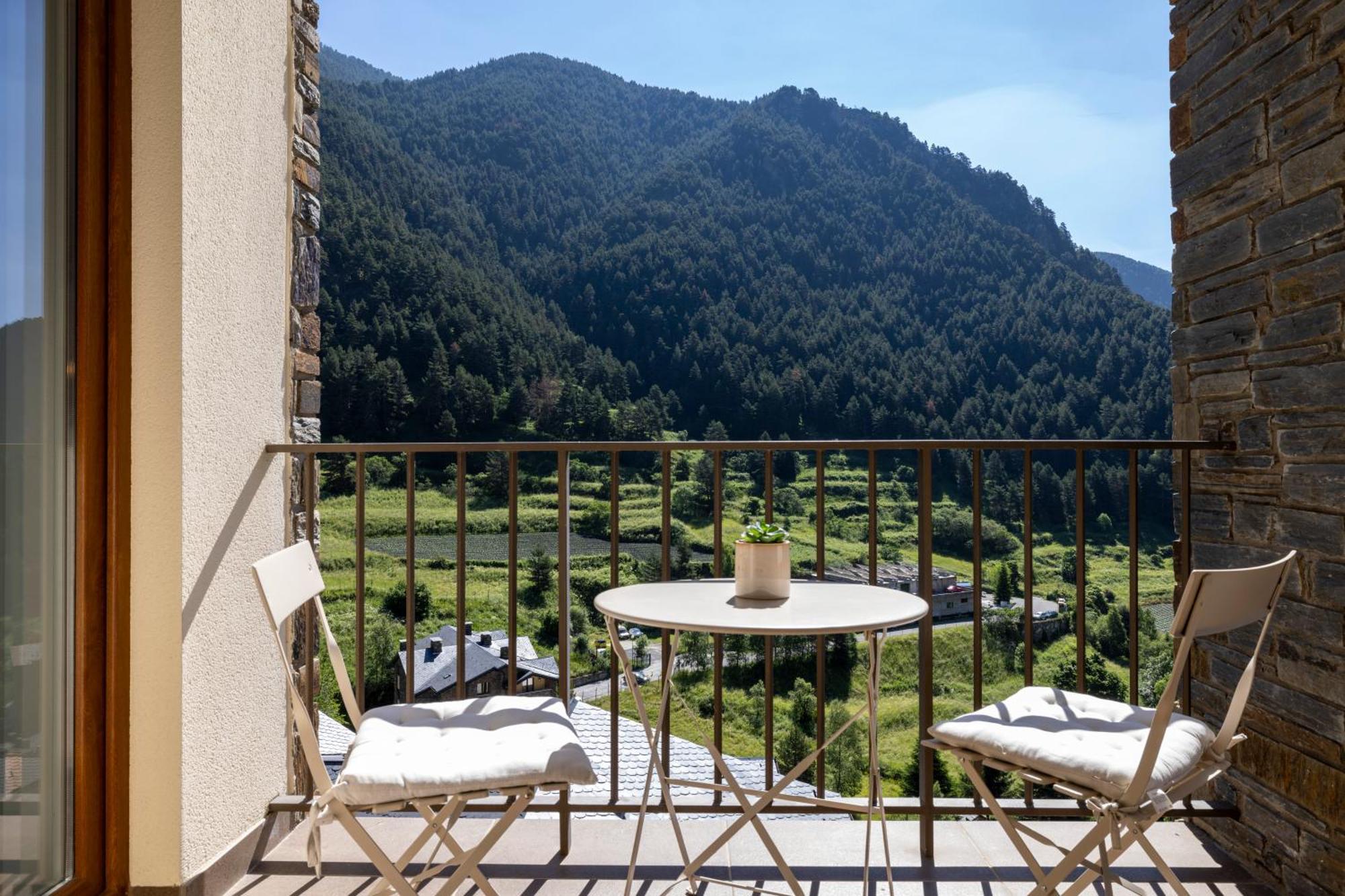 Iconic - A Pie De Pistas En 1 Minuto - Terraza Con Vistas Al Valle Arinsal - Parking Gratis L By Bonesvacances Bagian luar foto